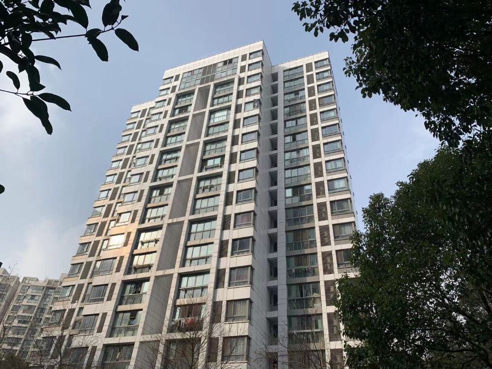 上(shàng)海市闵行區萬源路580弄9号201室