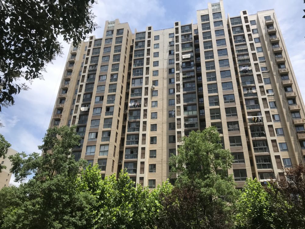 上(shàng)海市奉賢區萬順路2277弄21号1801室