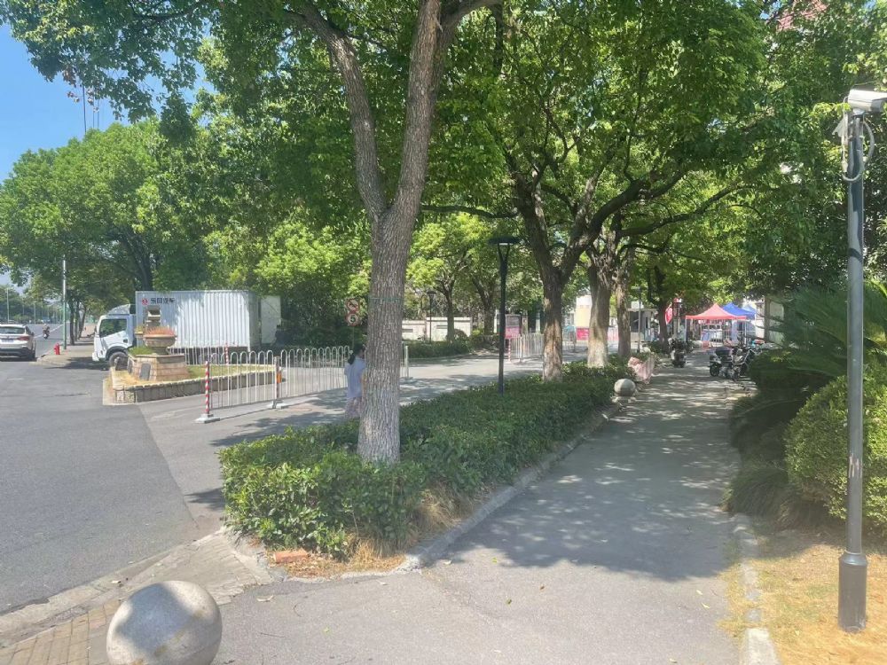 上(shàng)海市闵行區中誼路888弄105号401室公寓