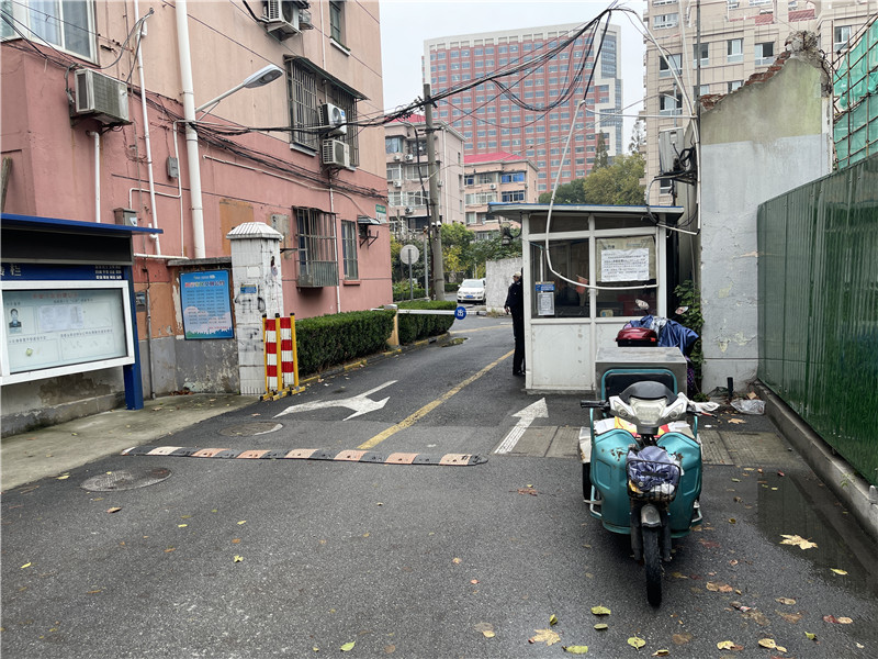 上(shàng)海市闵行區賓川路416弄14号401室
